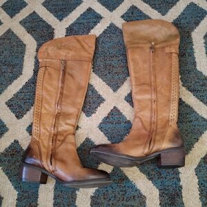 Vince Camuto Cowboy boots size 37/ 7B